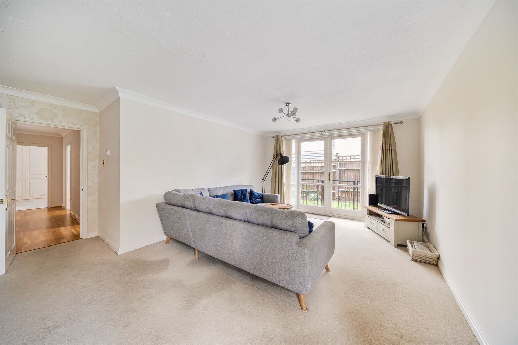 Property photo 3 of 10