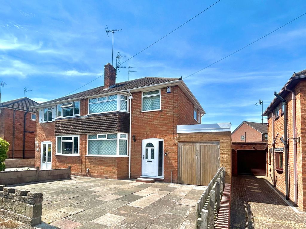 Property photo 1 of 18