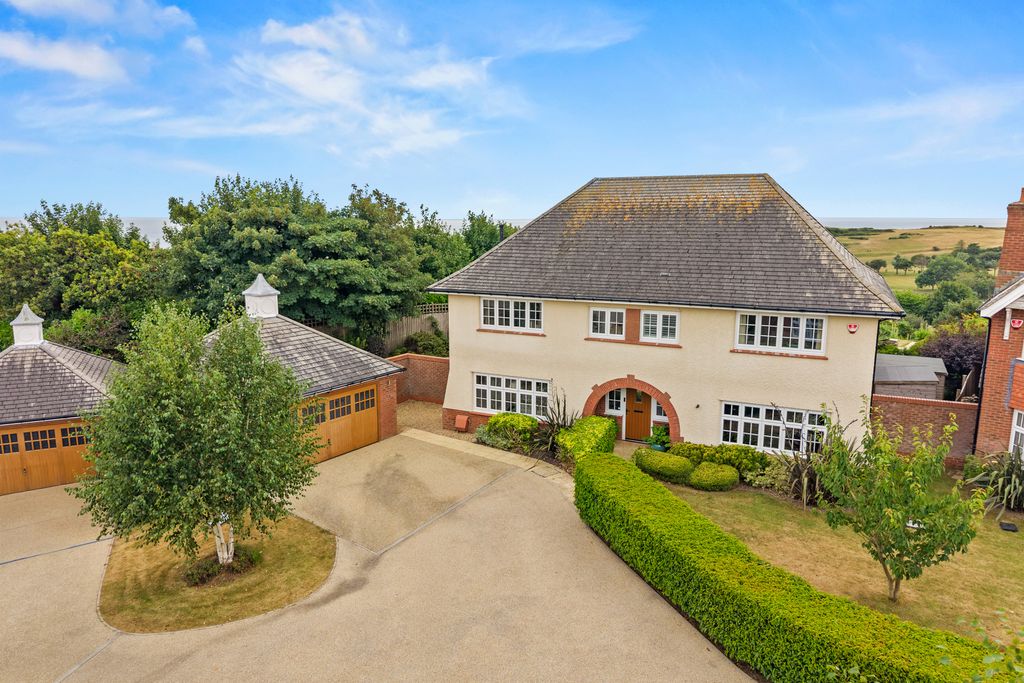 Property photo 1 of 48