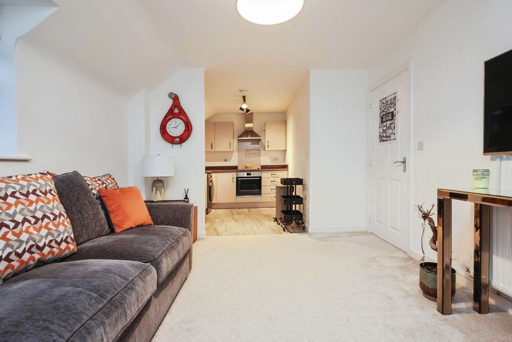 Property photo 2 of 12 Living Room