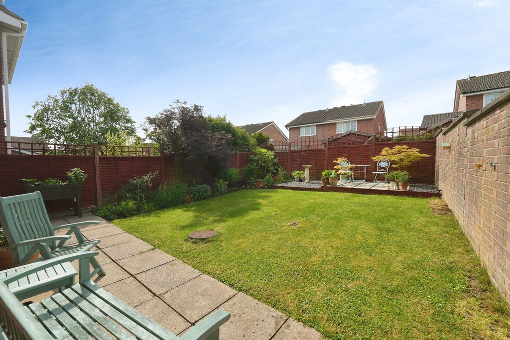 Property photo 2 of 19