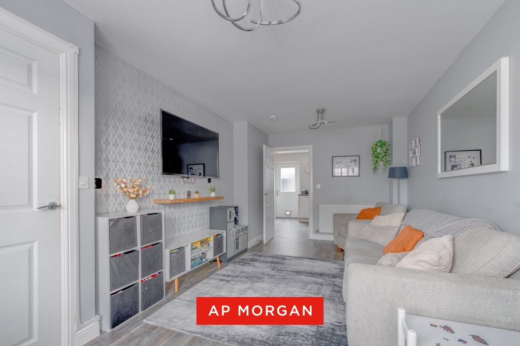 Property photo 3 of 13 Picture No. 13