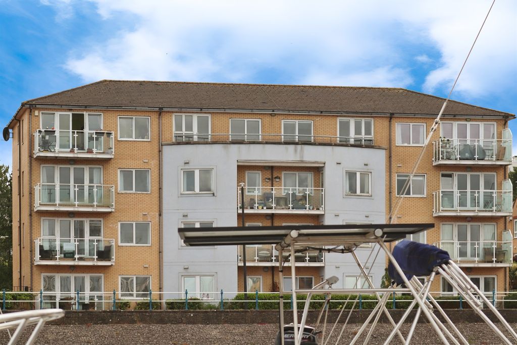 Additional image 15 of 2 bed flat for saleMarconi Avenue, Penarth CF64