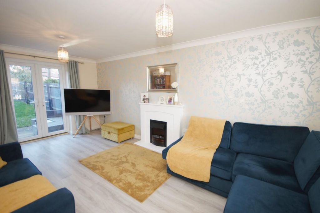 Property photo 3 of 14