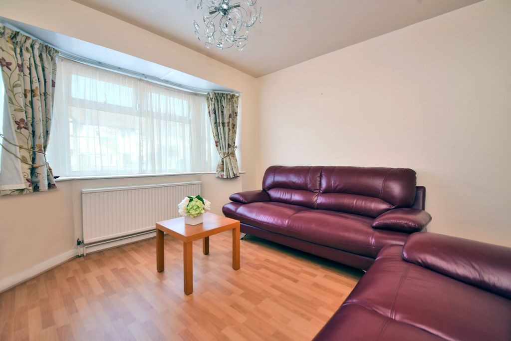 Property photo 2 of 16 Picture No. 04