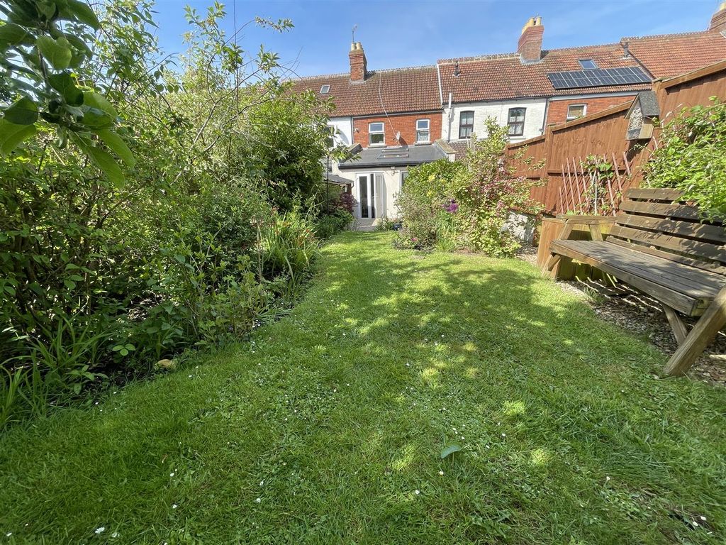 Property photo 3 of 12