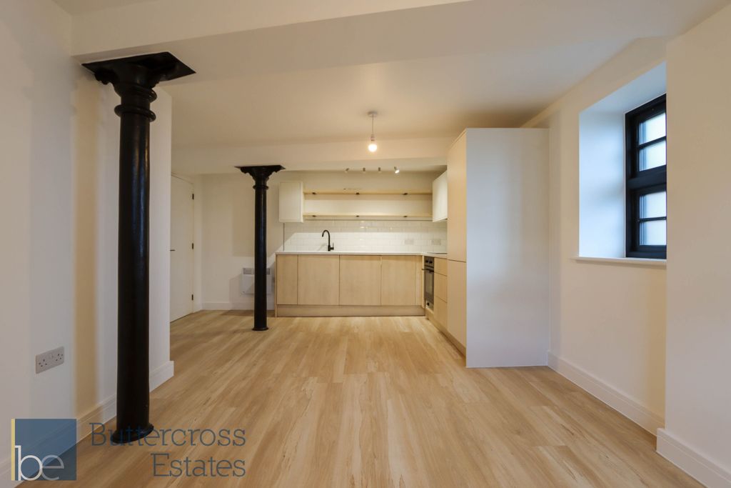Property photo 1 of 14 Kitchen Diner And Living Room