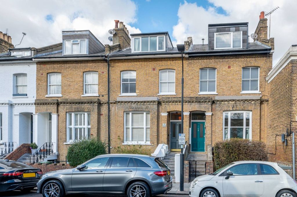 Property photo 1 of 7
