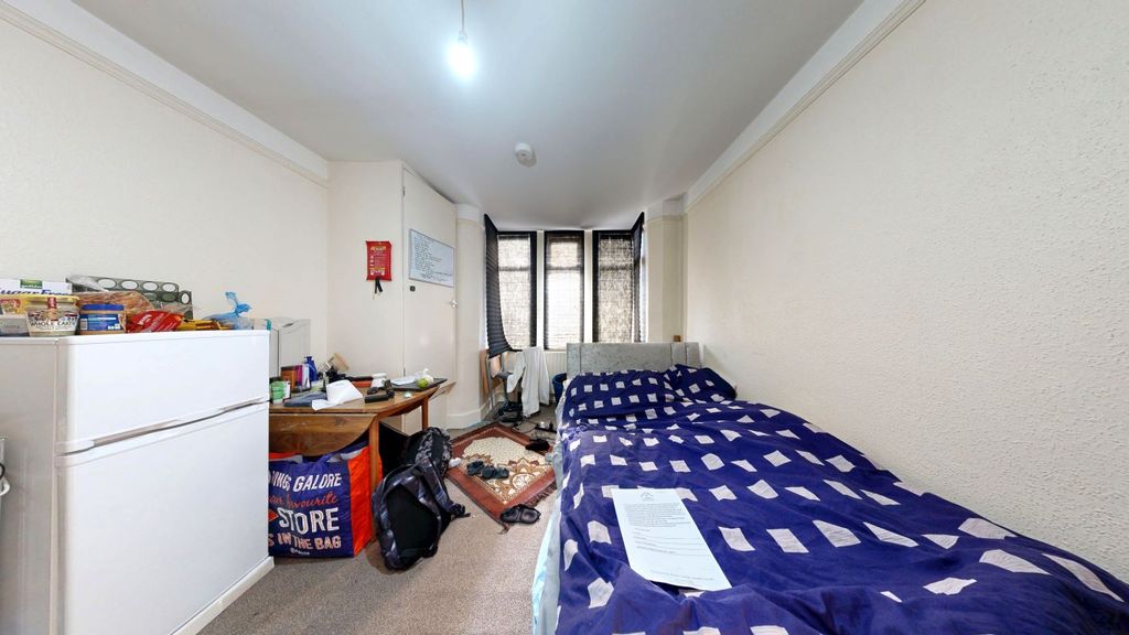 Property photo 3 of 29