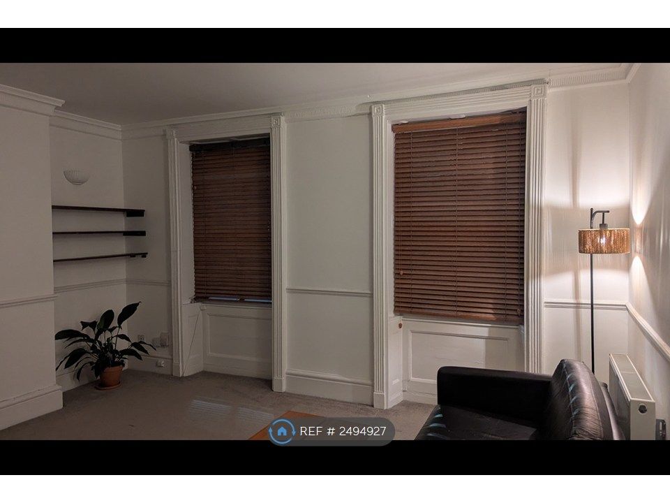 Property photo 3 of 8 Living Room