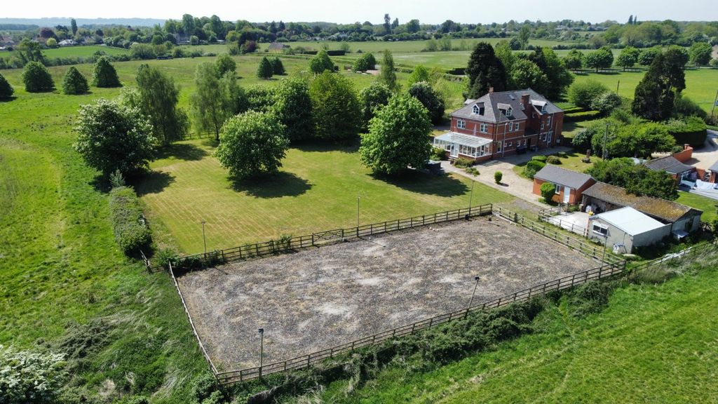 Property photo 1 of 17 Picture No. 05