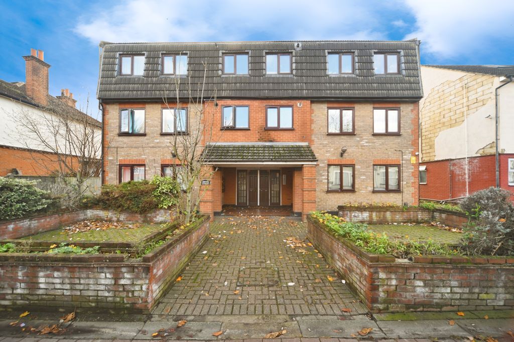 Property photo 1 of 20