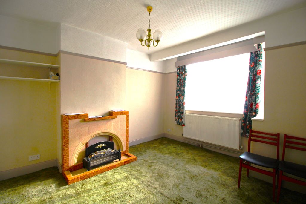 Property photo 2 of 11