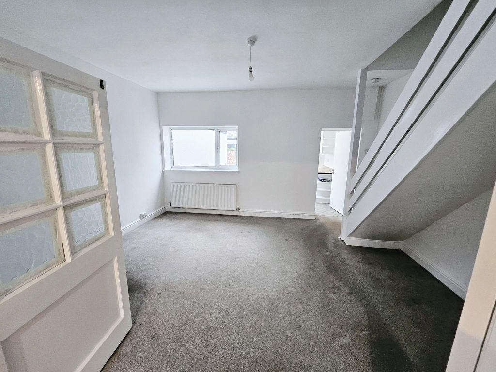 Property photo 1 of 20 Dining Room