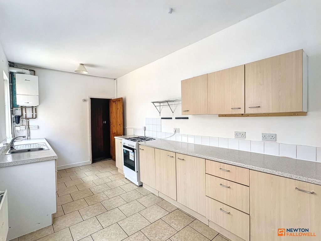 Property photo 3 of 21
