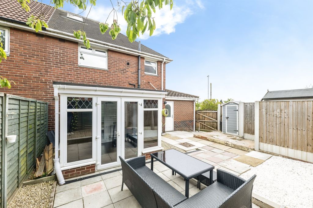 Property photo 2 of 17