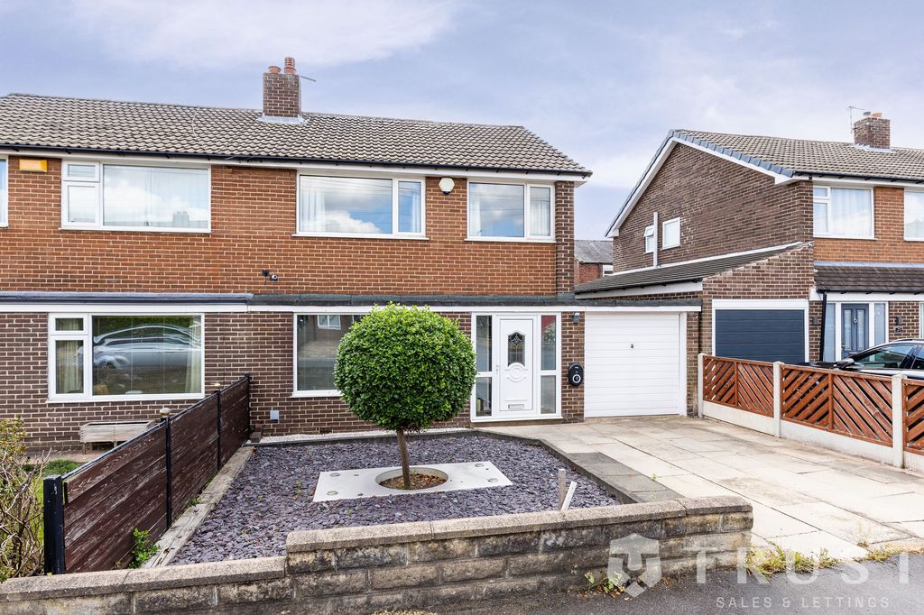 Property photo 1 of 33