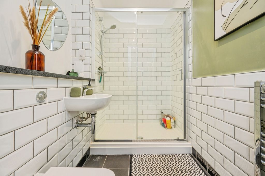 Property photo 3 of 19 Pbox-Img.Jpg