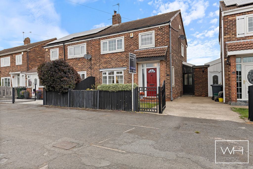 Property photo 1 of 20 75 Pipering Lane, Scawthorpe 02_297