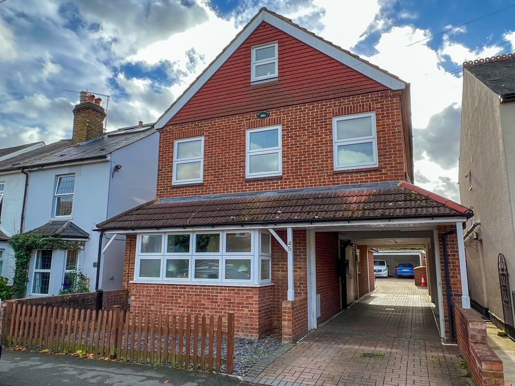 Property photo 2 of 13