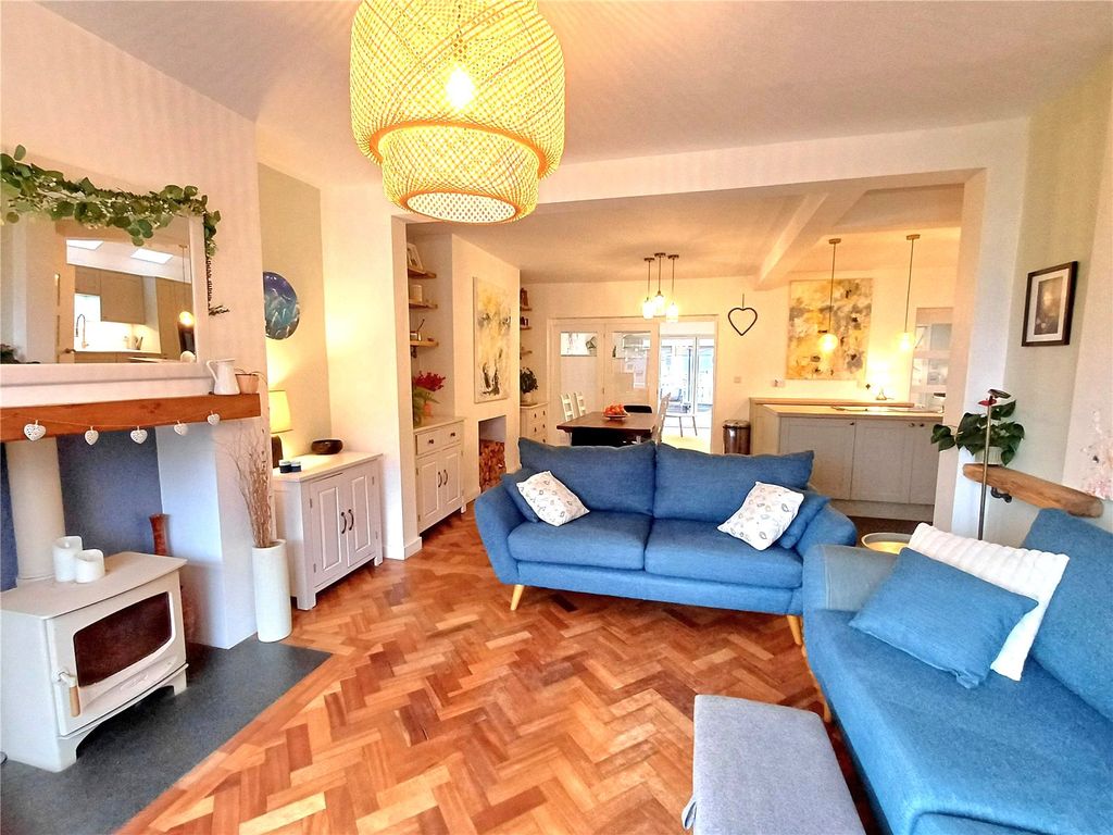 Property photo 2 of 20 Picture No. 36