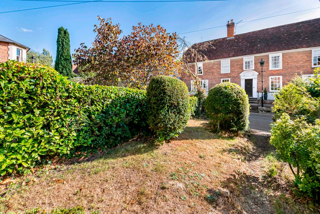 Property photo 2 of 12