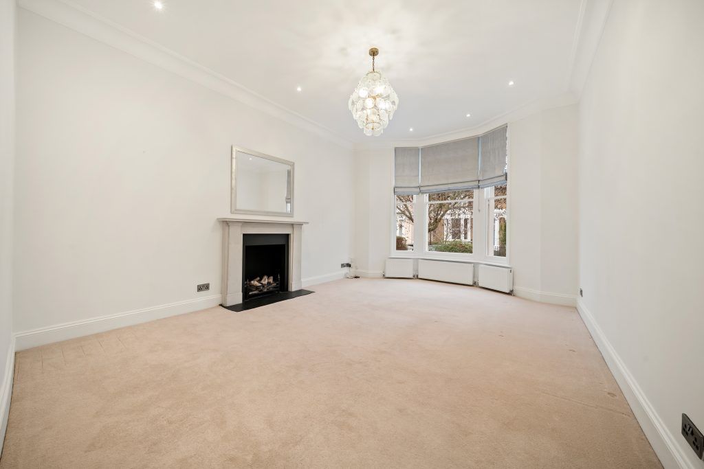 Property photo 3 of 19