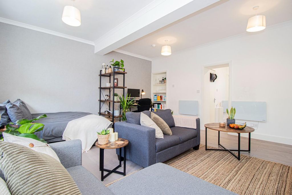 Property photo 2 of 6 B.Jpg