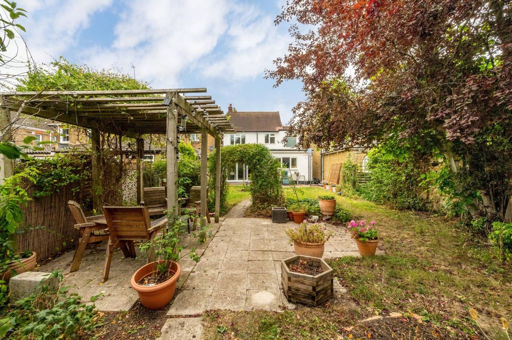 Property photo 3 of 16