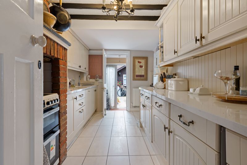 Property photo 3 of 21 Photo 4