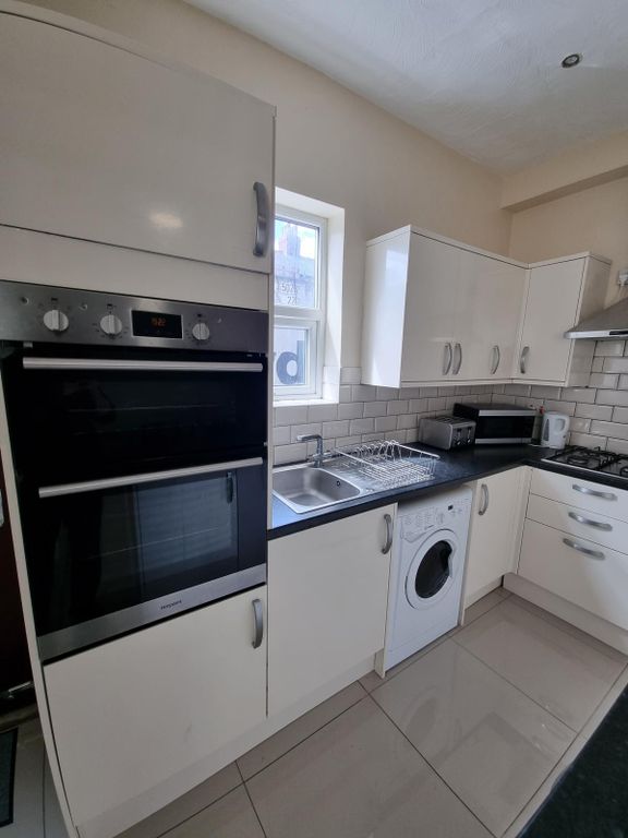 Property photo 3 of 12 Gallery