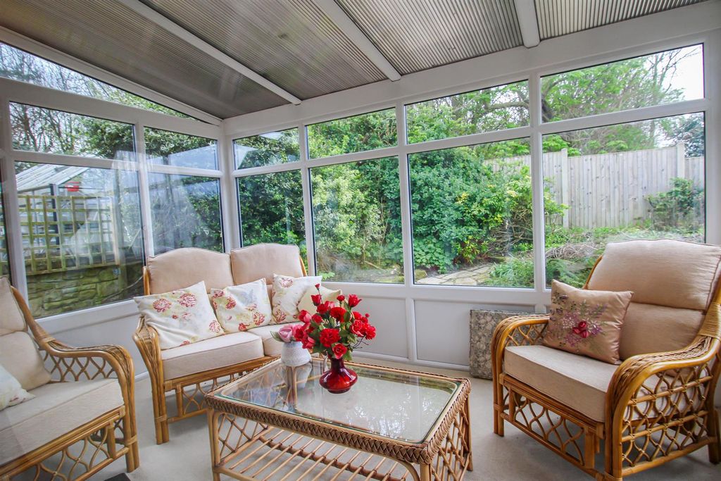 Property photo 3 of 19 Conservatory