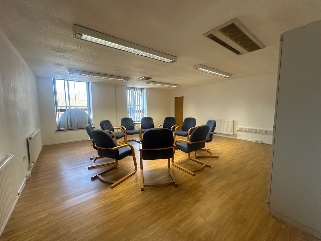 Property photo 1 of 5 Copyright Ninalubman.Com