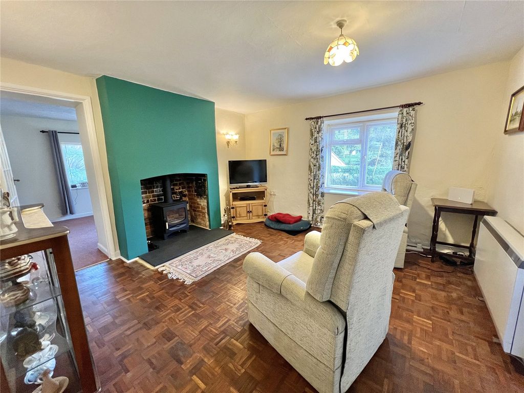 Property photo 2 of 18 Picture No. 10