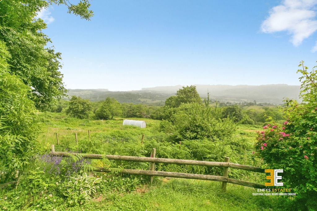 Property photo 2 of 49