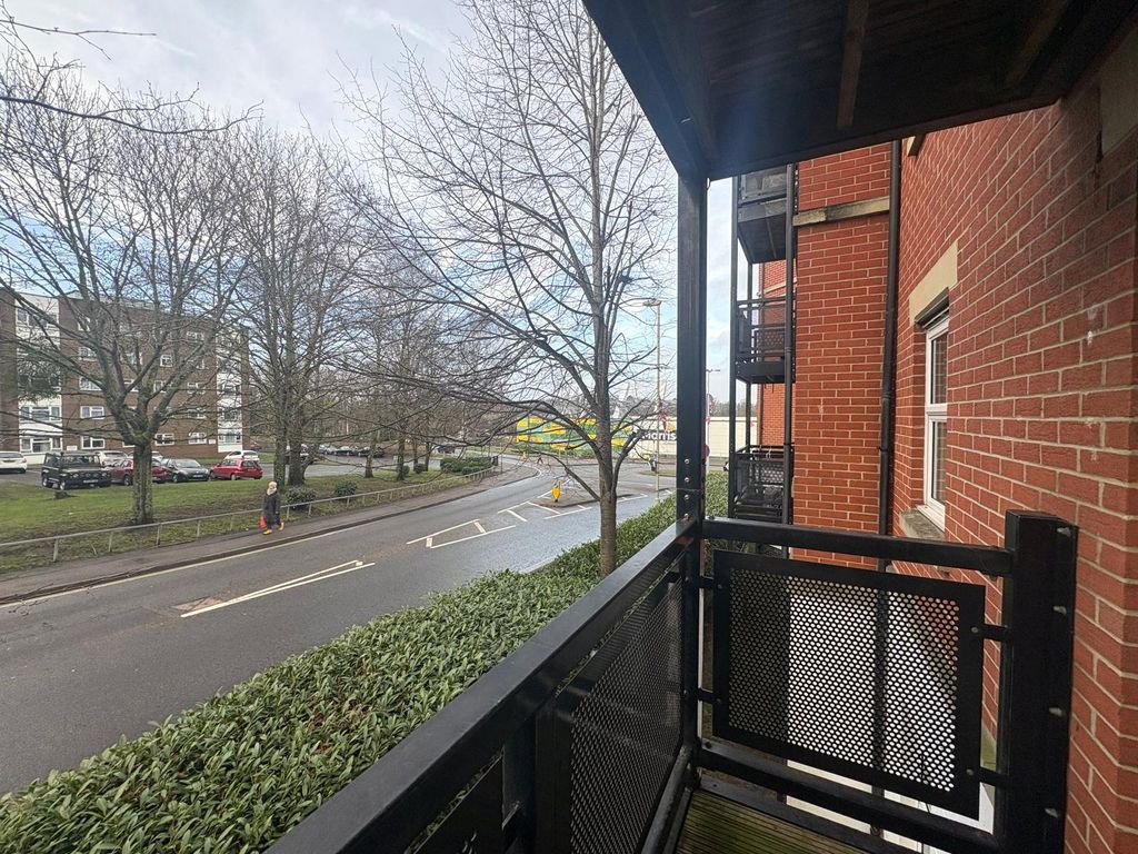 Property photo 3 of 17 Picture No. 15