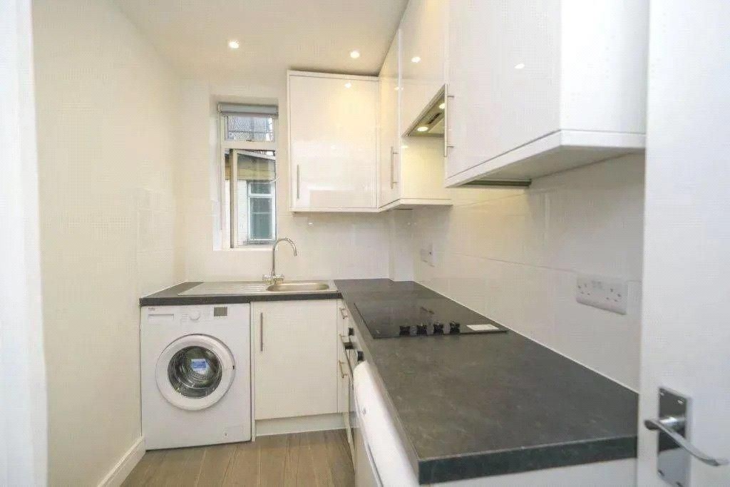 Property photo 2 of 5 13099_Crl220153_L_Img_04_0000.Jpeg