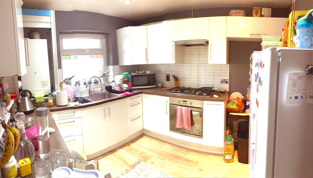 Property photo 3 of 13 Gallery