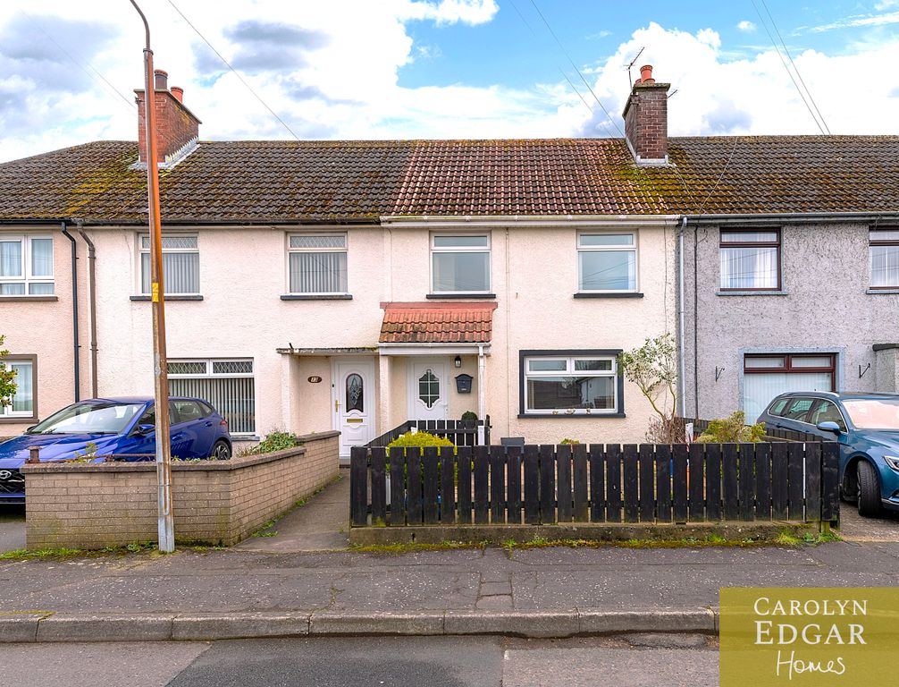 Property photo 1 of 40 006