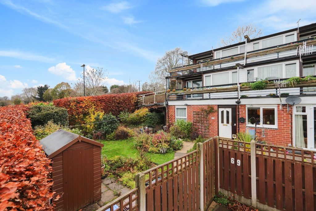 Property photo 2 of 33 Front