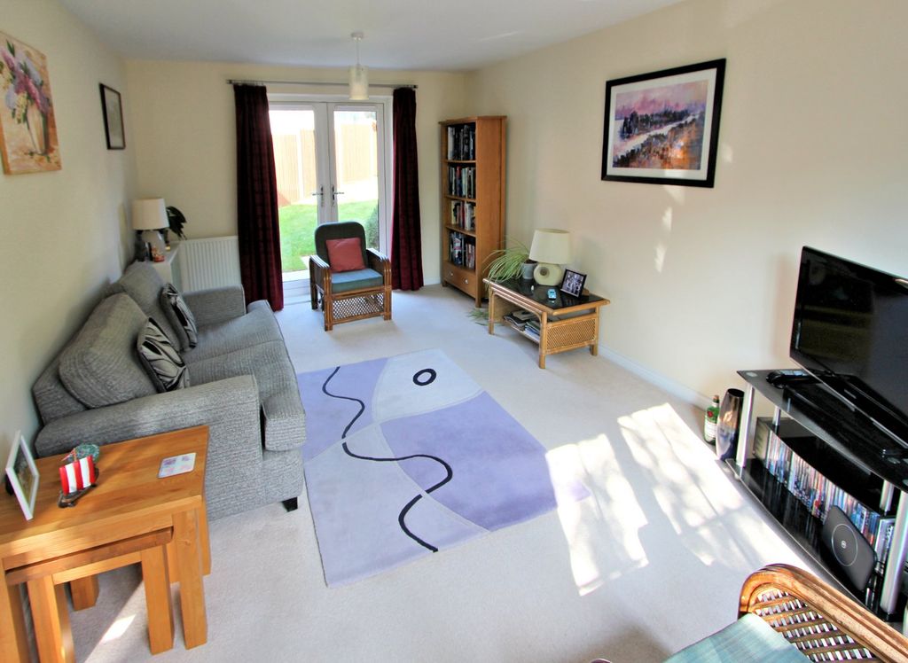 Property photo 3 of 12 Picture No. 11