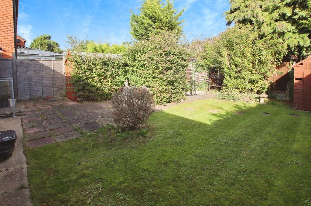 Property photo 3 of 21 4569324