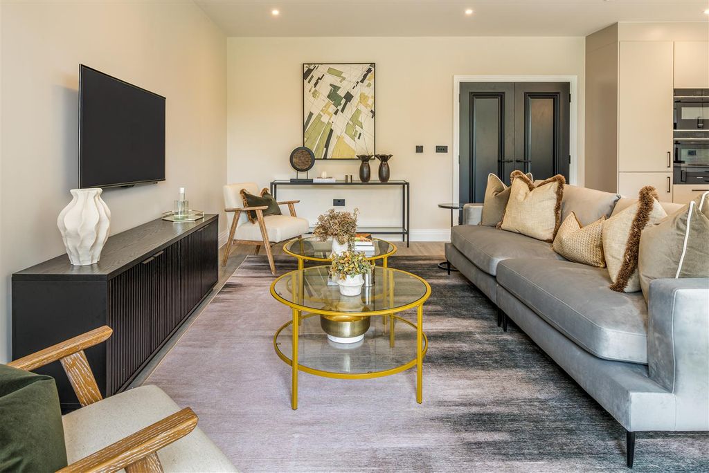 Additional image 18 of 5 bed property for salePlot 4, Chase View, Spring Court Road, Enfield EN2