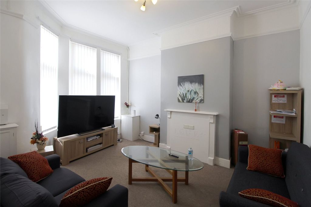 Property photo 2 of 14 Picture No. 08