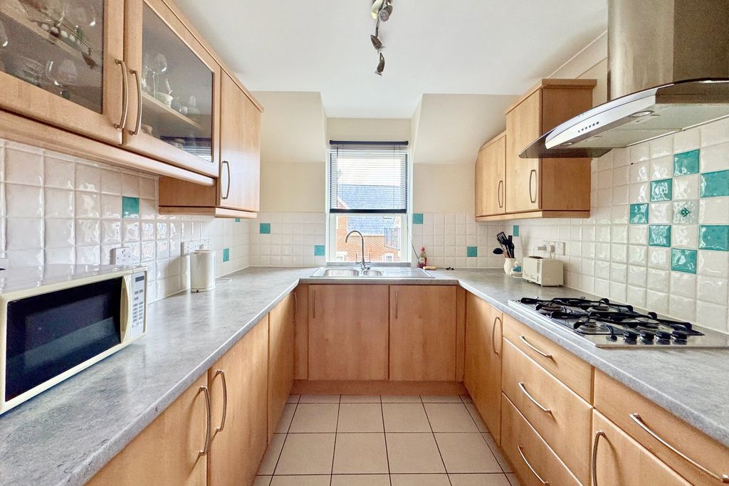 Property photo 3 of 19