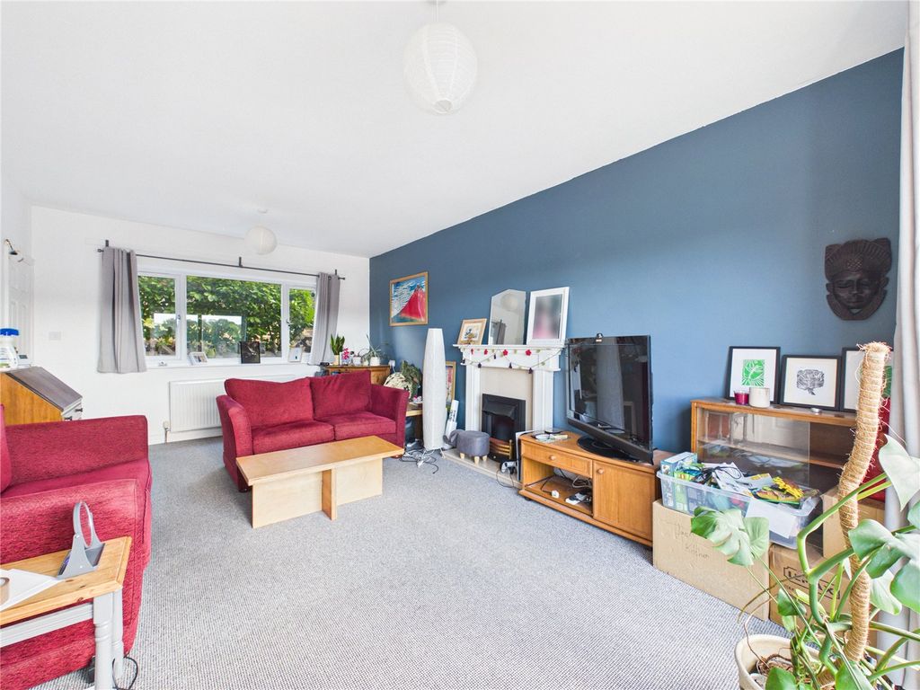 Property photo 3 of 22 Picture No. 03