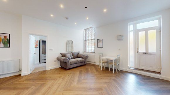 Property photo 1 of 12 8254105.Jpg