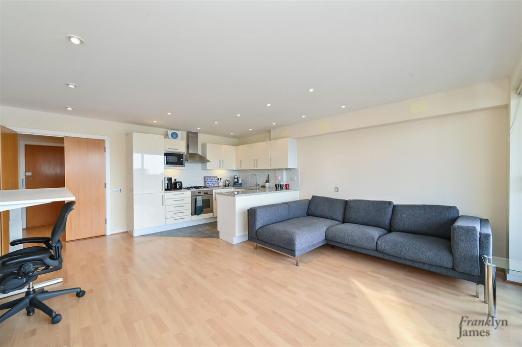 Property photo 1 of 10 Ocean-Wharf (8).Jpg