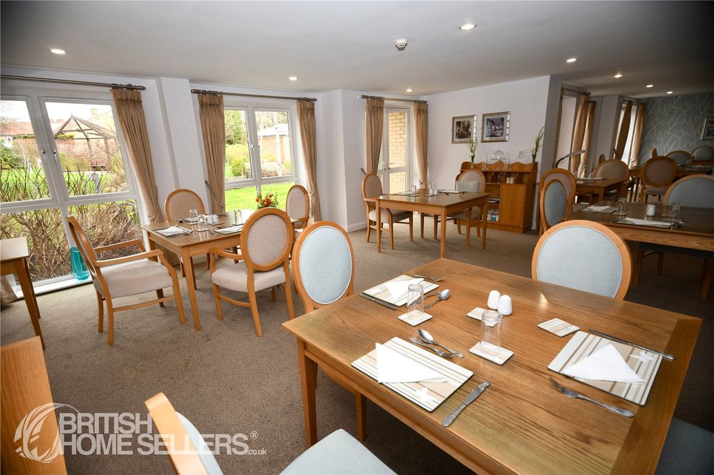 Property photo 2 of 10 Picture No. 11