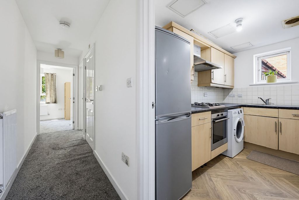 Property photo 1 of 29